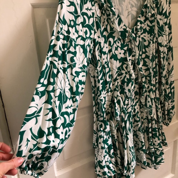 Free People Rebecca Ruffle Dress Tunic XS White Green Floral Boho Spring Easter - Picture 2 of 4
